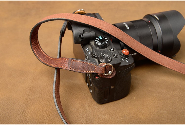 Handmade Genuine Cowhide Leather cameras padding head neck Strap wrist neck lanyard for Leica Nikon Sony Fujifilm panasonic Canon