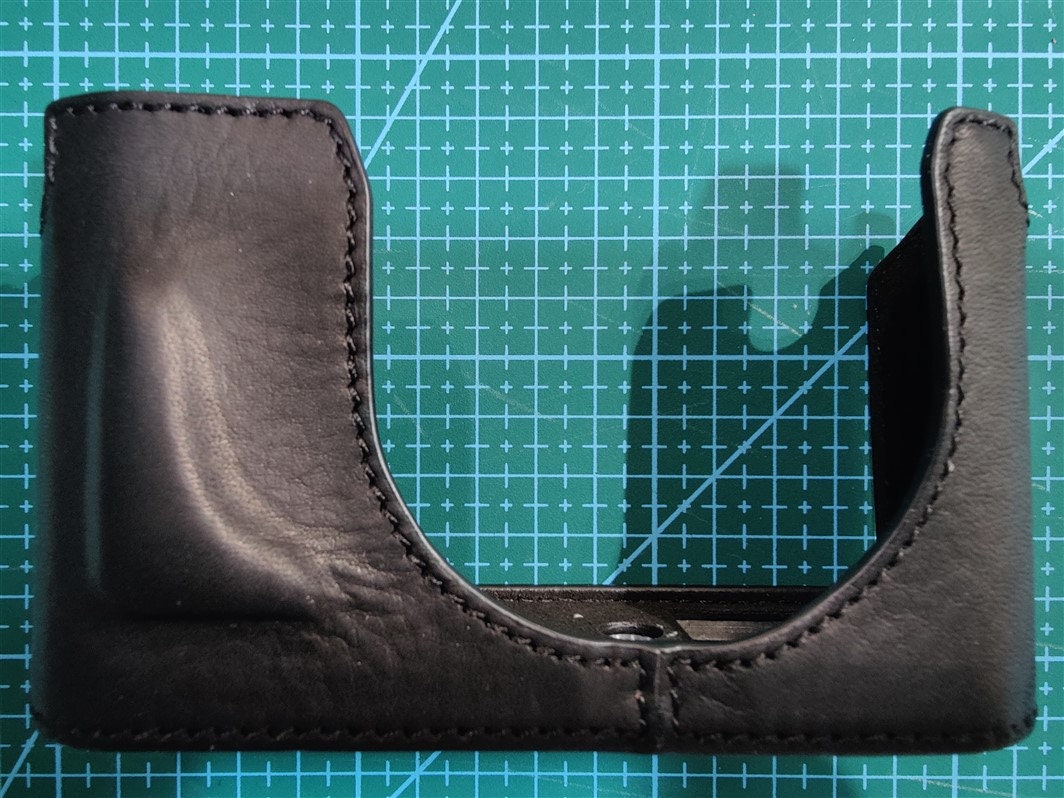 Leather sample listing "Please don't place order at this listing"