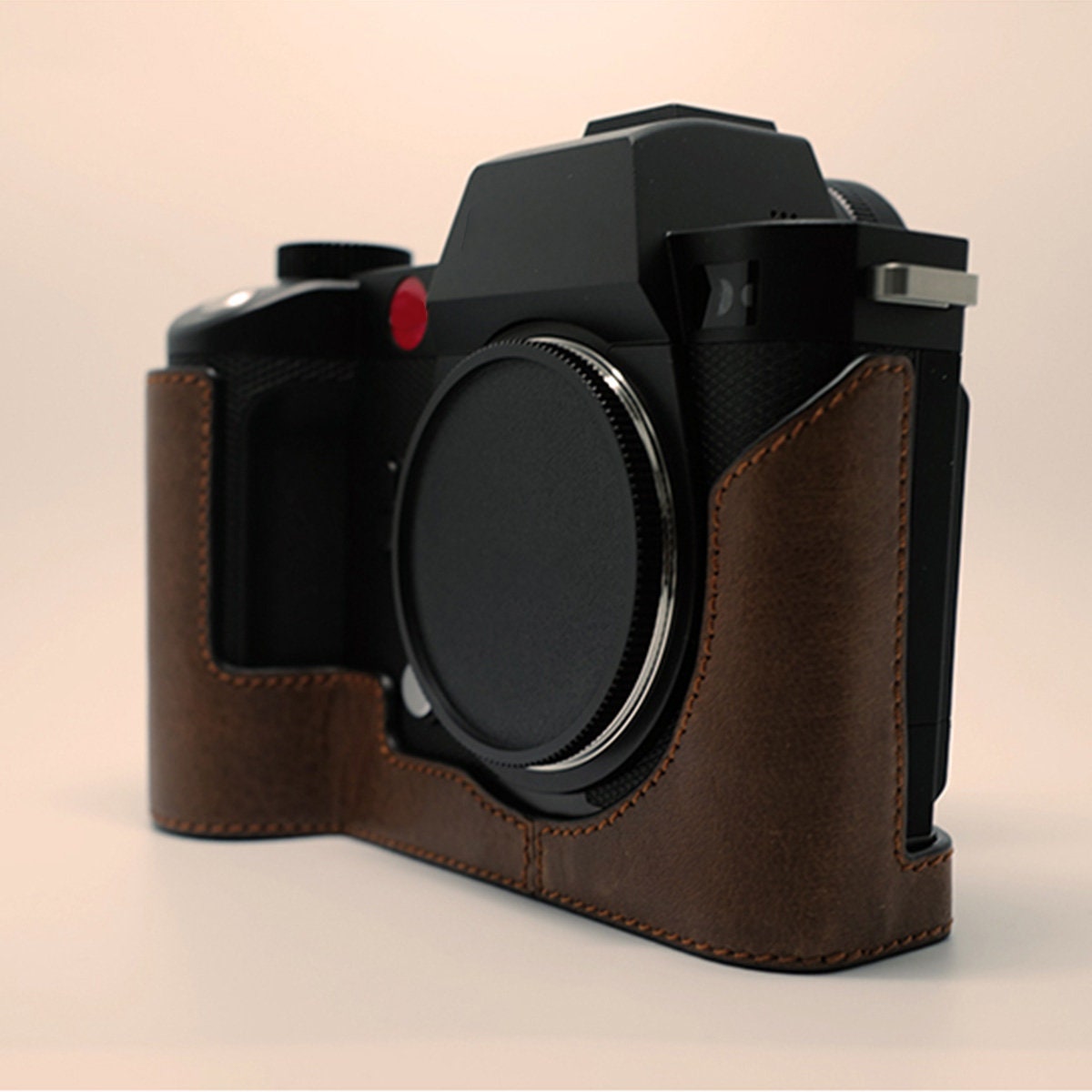 Handmade LEICA SL2 SL 2 SL2-S Camera leather half case bag Magnetic Closure SD & Battery access holster Tripod mount magnetic closure Pouch